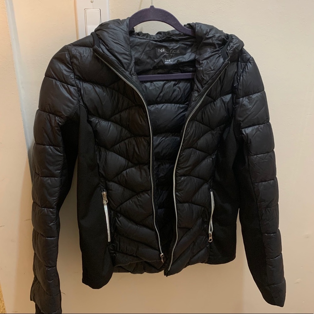 Nautica black puffer! Short and sporty!